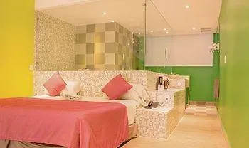Montreal Hotel 4*