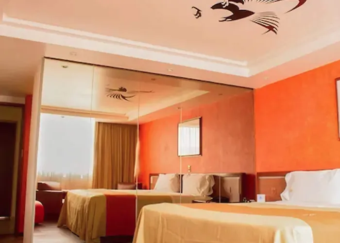 Hotel Montreal 4*